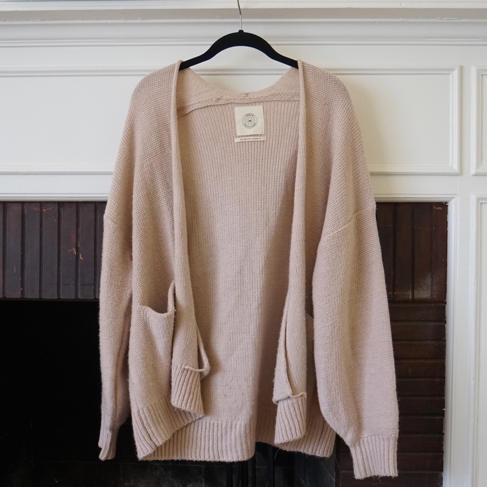 urban outfitters pink cardigan
